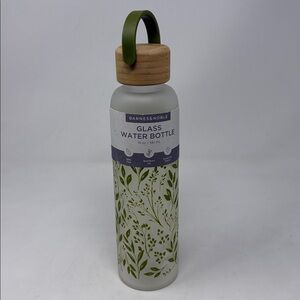 BARNES & NOBLE New 19oz Glass Water Bottle Leaves by Orange Circle Studio